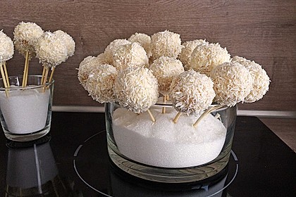 Coconut Cake Pops 2