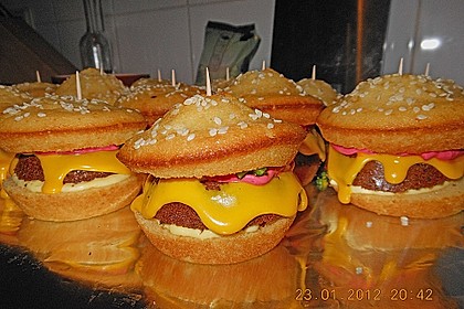 Hamburger Cupcakes 4