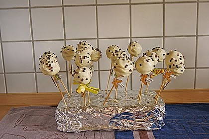Lemon Cake Pops 26
