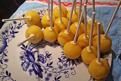 Lemon Cake Pops 27
