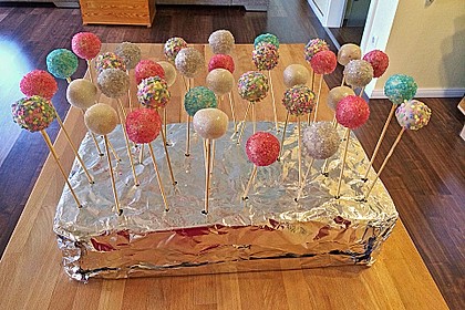 Lemon Cake Pops 13