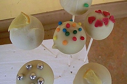 Lemon Cake Pops 17