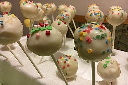 Lemon Cake Pops 33