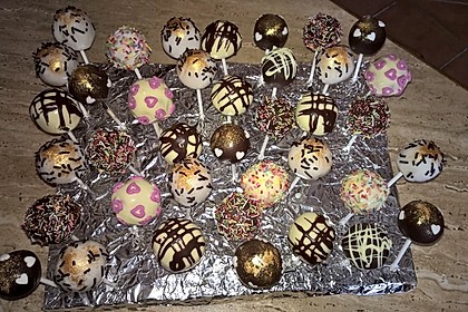 Lemon Cake Pops 50