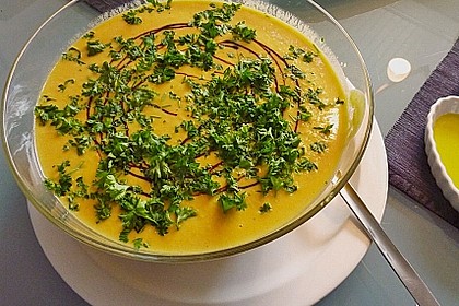 K&uuml;rbissuppe