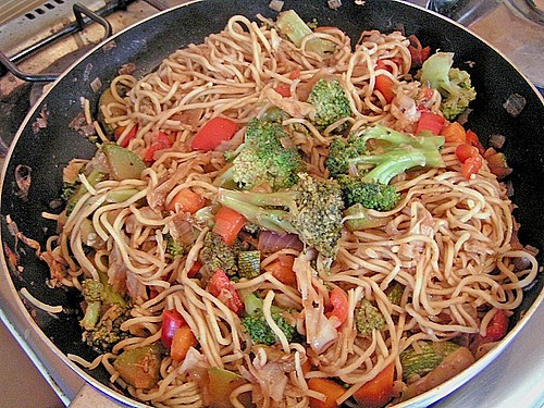 Chinesische Nudelpfanne (Rezept mit Bild) von nextera | Chefkoch.de