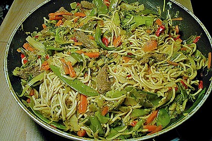 Chinesische Nudelpfanne 1