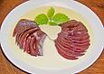Rotweinbirne mit Bethm&auml;nnchencreme