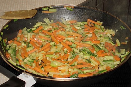 Zucchini-Möhren-Gemüse 21