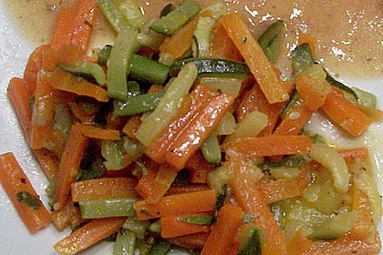 Zucchini-Möhren-Gemüse 19