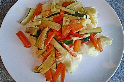 Zucchini-Möhren-Gemüse 7