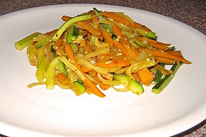 Zucchini-Möhren-Gemüse 9