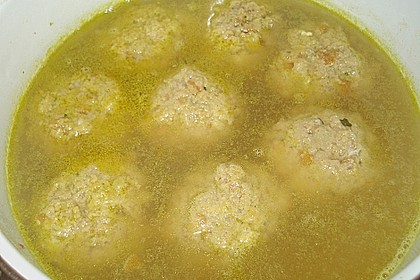 Kräuter-Leberknödel-Suppe 13