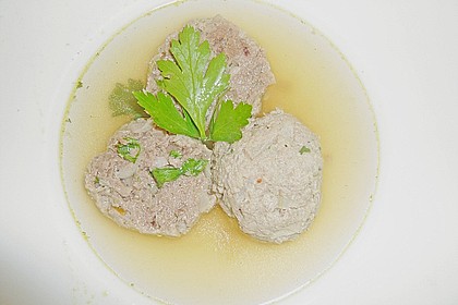 Kräuter-Leberknödel-Suppe 11
