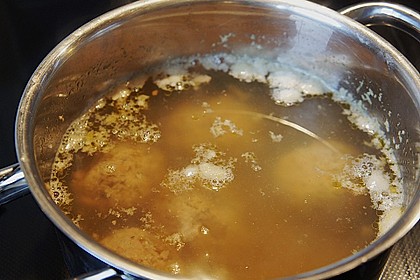 Kräuter-Leberknödel-Suppe 14