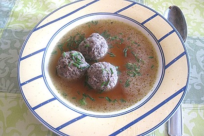 Kräuter-Leberknödel-Suppe 3
