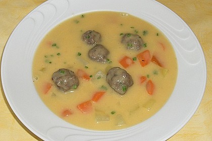 Kohlrabicremesuppe mit Fleischkl&ouml;&szlig;chen 13