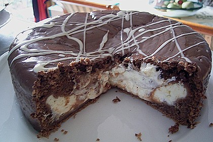 Schokoladenkuchen mit Quarkcreme 3