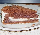 Schokoladenkuchen mit Quarkcreme (Bild)