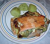 Gef&uuml;lltes Lachsfilet (Bild)