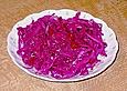 Rotkohlsalat mit Preiselbeeren