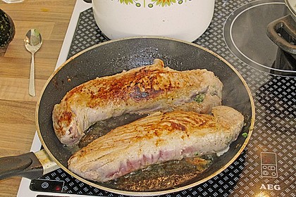 Gef&uuml;lltes Schweinsfilet in zarter Senfsauce 11