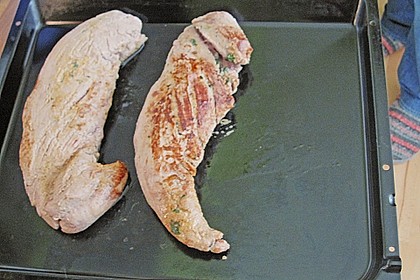 Gef&uuml;lltes Schweinsfilet in zarter Senfsauce 12