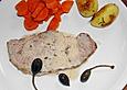 Kalbsschnitzel in Wei&szlig;wein-Sahnesosse mit Kapern