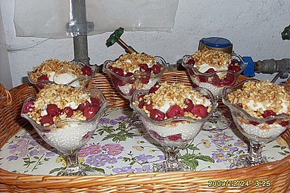 Frischkäse-Kirsch-Dessert 23
