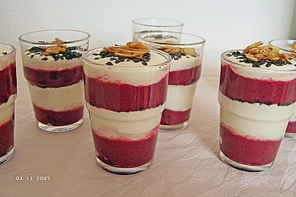 Frischkäse-Kirsch-Dessert 19