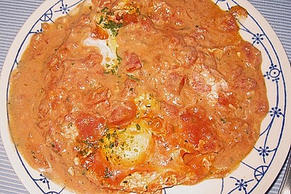 Eier in Tomatensugo 11