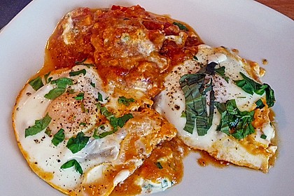 Eier in Tomatensugo 2