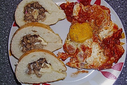 Eier in Tomatensugo 3