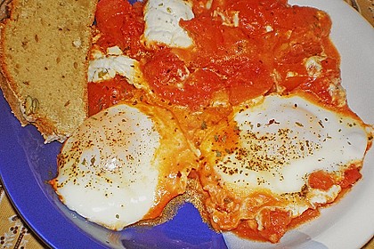 Eier in Tomatensugo 8