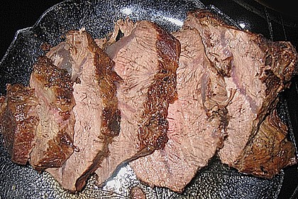 Rinderbraten mit einer Senfkr&auml;uterkruste