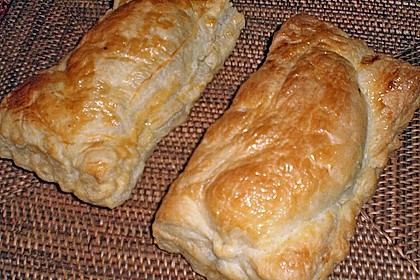 Bratwurst in Bl&auml;tterteig 4