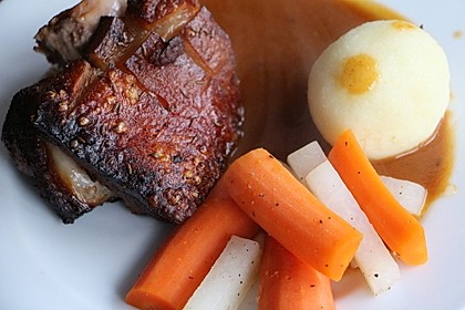 Krustenbraten vom Schwein 21