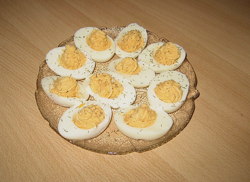Gefüllte Eier (Rezept mit Bild) von Dine | Chefkoch.de