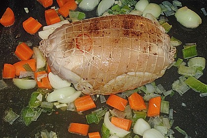 Bayerischer Schweinebraten mit Biersauce 19