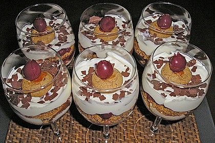 Amarettini - Kirsch Nachspeise 5