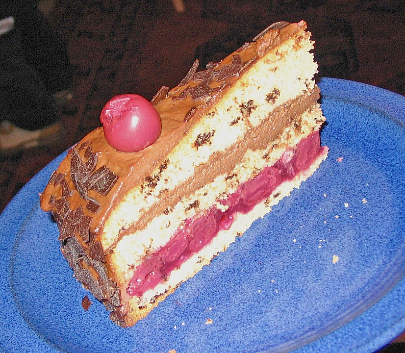 Mousse au Chocolat - Torte mit Kirschen (Rezept mit Bild) | Chefkoch.de