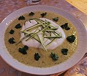Zucchinicremesuppe mit Lachs (Bild)