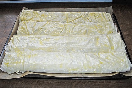 Teigpastete mit Spinat und Hackfleisch 6