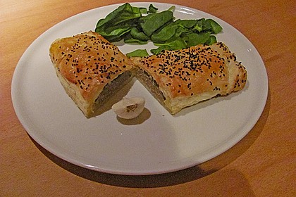 Teigpastete mit Spinat und Hackfleisch 8