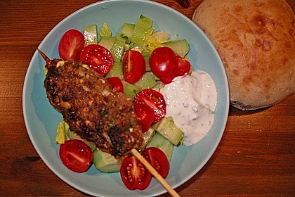 Spie&szlig;e mit Lammhackfleisch & Schafsk&auml;se