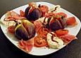 Tomate-Mozzarella Salat mit Feigen und Serrano-Schinken