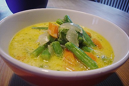 Gr&uuml;ne Bohnen-M&ouml;hren Suppe 1