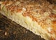 Buttermilchkuchen mit Haseln&uuml;ssen und Obst