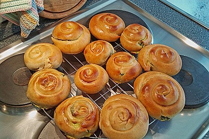 Griechische gef&uuml;llte Pita mit Spinat und Schafsk&auml;se 7