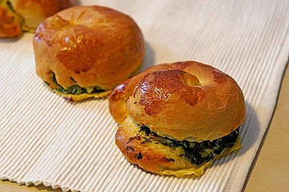 Griechische gef&uuml;llte Pita mit Spinat und Schafsk&auml;se 8